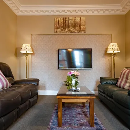 Pensionat Egans House 3*