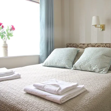Egans House 3* Dublin