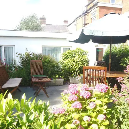 בית הארחה Egans House 3*